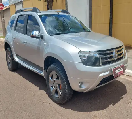 RENAULT DUSTER 2.0 DYNAMIQUE 4X2 16V FLEX 4P AUTOMÁTICO