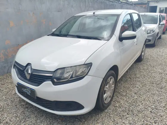 RENAULT SANDERO 1.0 EXPRESSION 16V FLEX 4P MANUAL RENAULT SANDERO 1.0 EXPRESSION 16V FLEX 4P MANUAL