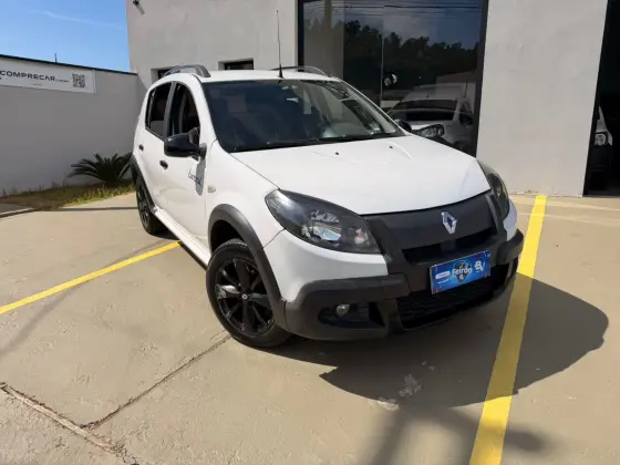 RENAULT SANDERO 1.6 STEPWAY 8V FLEX 4P MANUAL