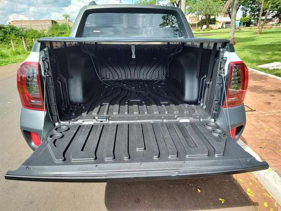 RENAULT-DUSTER OROCH-2017