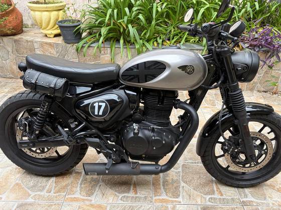 ROYAL ENFIELD HUNTER 350 