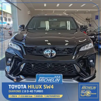 TOYOTA HILUX SW4 2.8 D-4D TURBO DIESEL DIAMOND 7L 4X4 AUTOMÁTICO