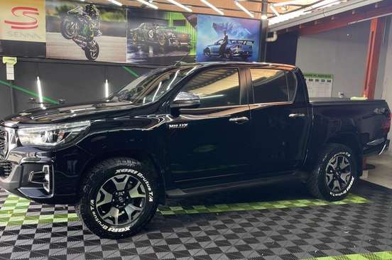 TOYOTA-HILUX-2019