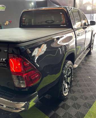 TOYOTA-HILUX-2.8 SRX 4X4 CD 16V DIESEL 4P AUTOMÁTICO TOYOTA-HILUX-2019
