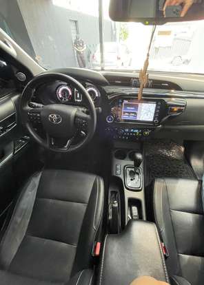 TOYOTA-HILUX-2019