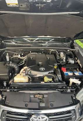 TOYOTA-HILUX-2019