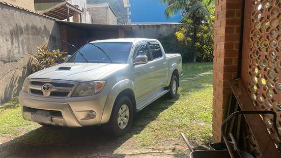 TOYOTA-HILUX-2005