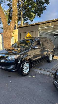 TOYOTA HILUX SW4 3.0 SRV 4X4 16V TURBO INTERCOOLER DIESEL 4P AUTOMÁTICO