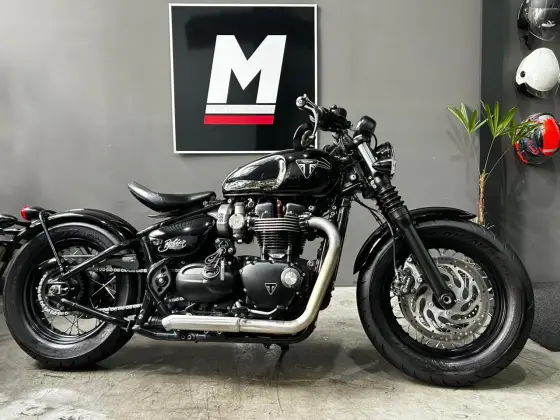 TRIUMPH BONNEVILLE BOBBER 1200 