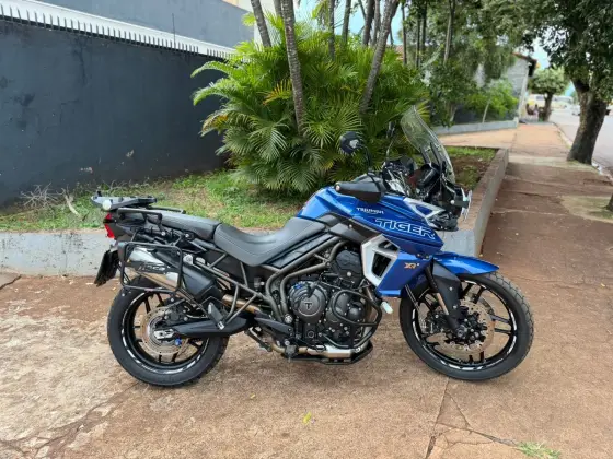 TRIUMPH TIGER 800 XRX 