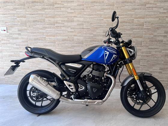 TRIUMPH SPEED 400 