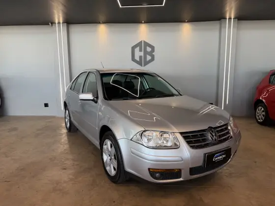 VOLKSWAGEN BORA 2.0 MI 8V FLEX 4P AUTOMÁTICO