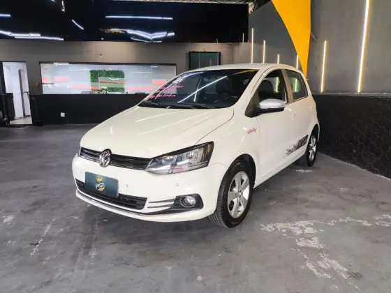 VOLKSWAGEN FOX 1.6 MI ROCK IN RIO 8V FLEX 4P MANUAL VOLKSWAGEN FOX 1.6 MI ROCK IN RIO 8V FLEX 4P MANUAL