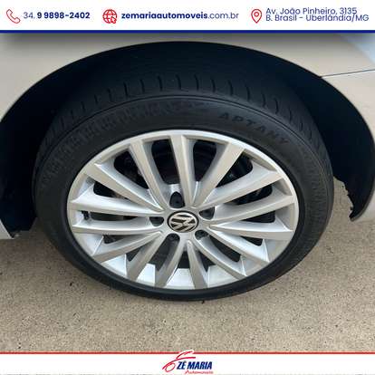 VOLKSWAGEN-JETTA-2013