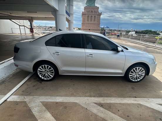 VOLKSWAGEN-JETTA-2.0 TSI HIGHLINE 211CV GASOLINA 4P TIPTRONIC VOLKSWAGEN-JETTA-2013