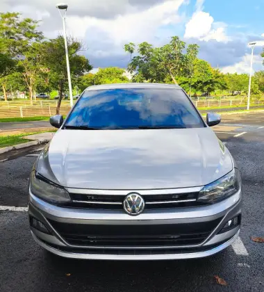 VOLKSWAGEN POLO 1.0 200 TSI HIGHLINE AUTOMÁTICO