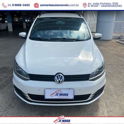 VOLKSWAGEN-SPACEFOX-2017