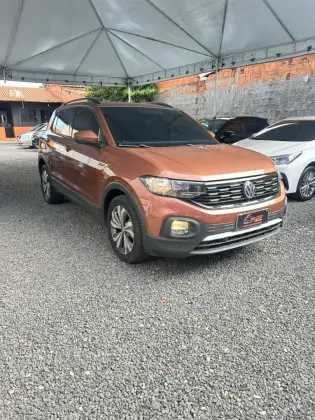 VOLKSWAGEN T-CROSS 1.0 200 TSI TOTAL FLEX COMFORTLINE AUTOMÁTICO VOLKSWAGEN T-CROSS 1.0 200 TSI TOTAL FLEX COMFORTLINE AUTOMÁTICO