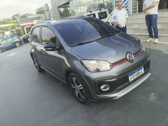 VOLKSWAGEN UP 1.0 170 TSI TOTAL FLEX XTREME 4P MANUAL