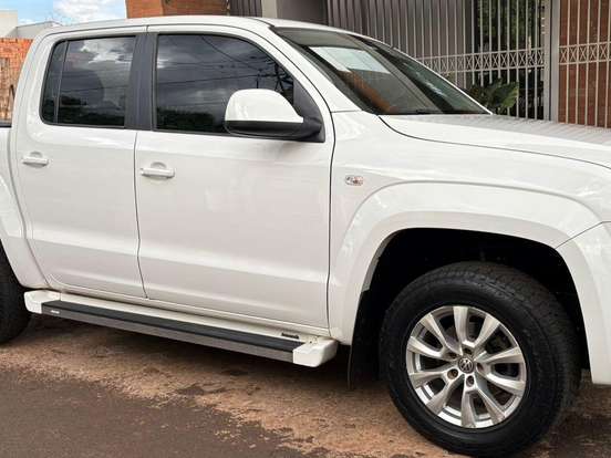 VOLKSWAGEN-AMAROK-2.0 COMFORTLINE 4X4 CD 16V TURBO INTERCOOLER DIESEL 4P AUTOMÁTICO VOLKSWAGEN-AMAROK-2019