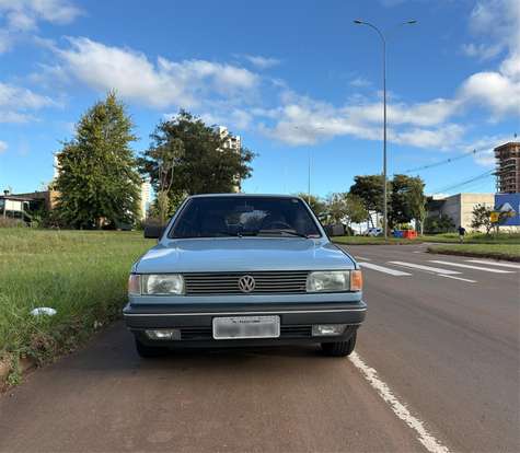 VOLKSWAGEN-GOL-1993