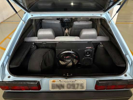 VOLKSWAGEN-GOL-1993