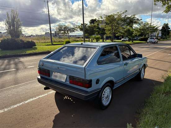 VOLKSWAGEN-GOL-1993