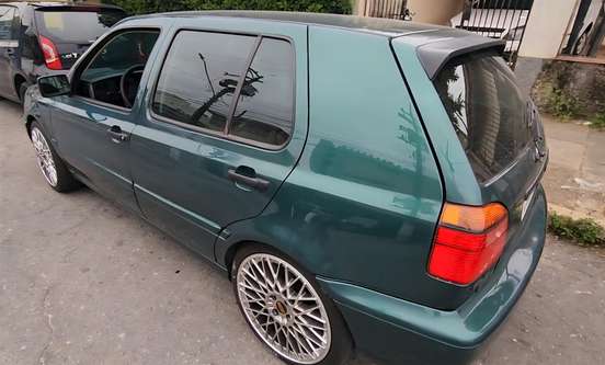 VOLKSWAGEN-GOLF-1997