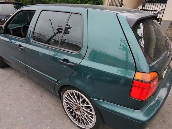 VOLKSWAGEN-GOLF-2.0 MI GLX 8V GASOLINA 4P MANUAL VOLKSWAGEN-GOLF-1997