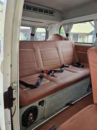 VOLKSWAGEN-KOMBI-2012
