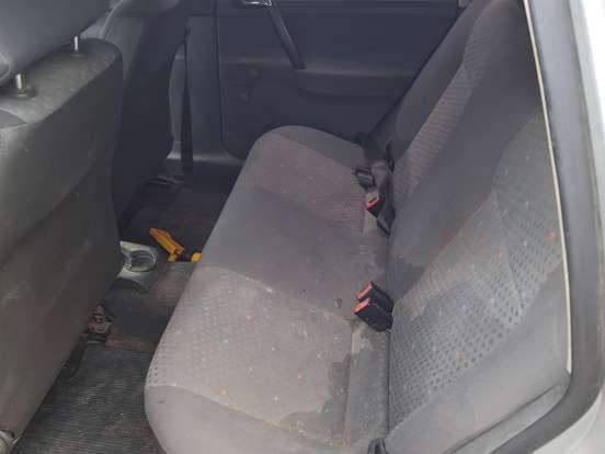 VOLKSWAGEN-POLO-2002