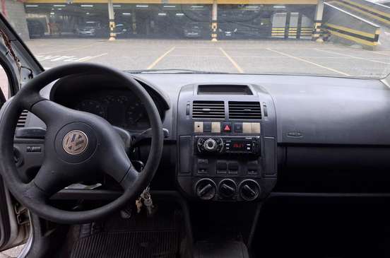 VOLKSWAGEN-POLO-1.6 MI 8V GASOLINA 4P MANUAL VOLKSWAGEN-POLO-2002
