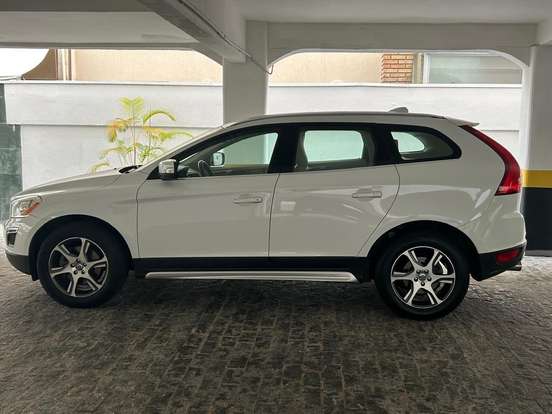 VOLVO-XC60-2.0 T5 DYNAMIC FWD TURBO GASOLINA 4P AUTOMÁTICO VOLVO-XC60-2012