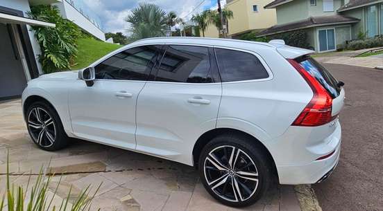 VOLVO-XC60-2.0 T5 GASOLINA R-DESIGN AWD GEARTRONIC VOLVO-XC60-2017