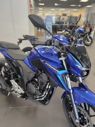 YAMAHA-FZ25 FAZER CONNECTED ABS-2025