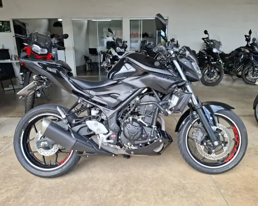 YAMAHA MT-03 ABS YAMAHA MT-03 ABS