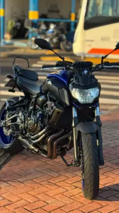 YAMAHA MT-07 ABS YAMAHA MT-07 ABS