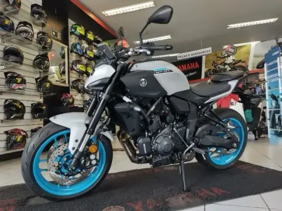 YAMAHA MT-07 CONNECTED ABS 