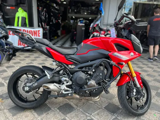 YAMAHA MT-09 TRACER YAMAHA MT-09 TRACER