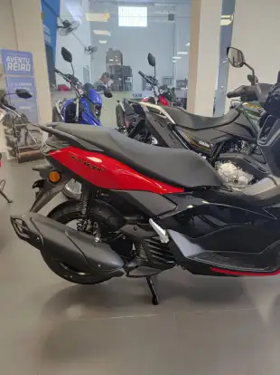 YAMAHA-NMAX CONNECTED 160 ABS-2025