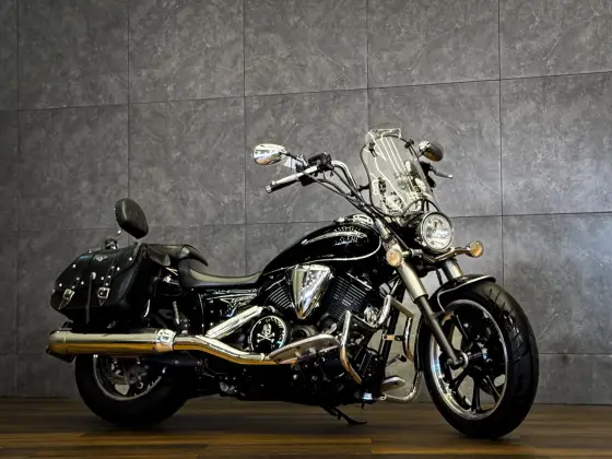 YAMAHA XVS950A MIDNIGHT STAR 