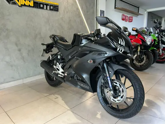 YAMAHA YZF R15 