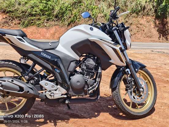 YAMAHA-FZ25 FAZER CONNECTED ABS-2025