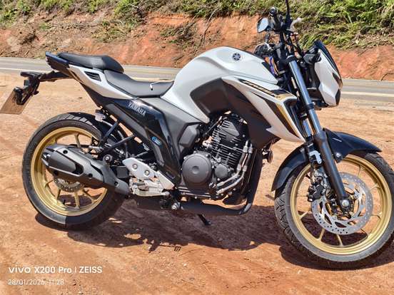YAMAHA-FZ25 FAZER CONNECTED ABS YAMAHA-FZ25 FAZER CONNECTED ABS-2025