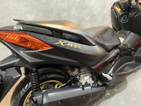 YAMAHA-XMAX ABS-2021