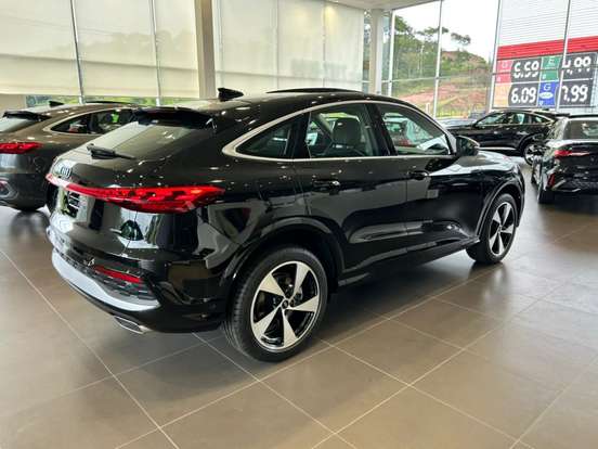AUDI-Q5-2025