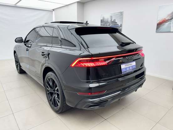 AUDI-Q8-3.0 TFSI GASOLINA PERFORMANCE BLACK QUATTRO TIPTRONIC AUDI-Q8-2023
