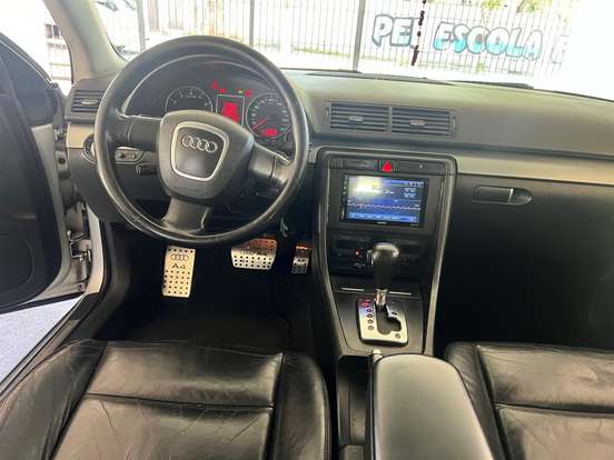 AUDI-A4-2005