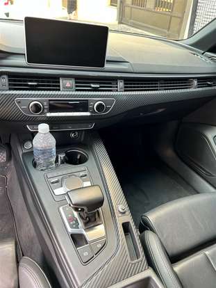AUDI-A4-2019