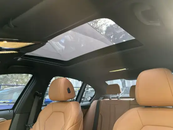 BMW-530e-2019